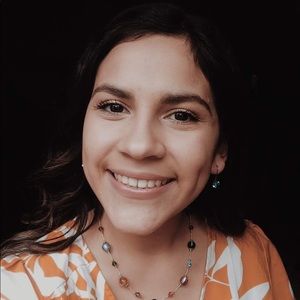 Meet your Posher, Lucia